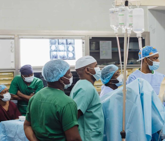 SNC220408_DIALLO_HOGY_OPERATINGROOM_EB006_HI 2